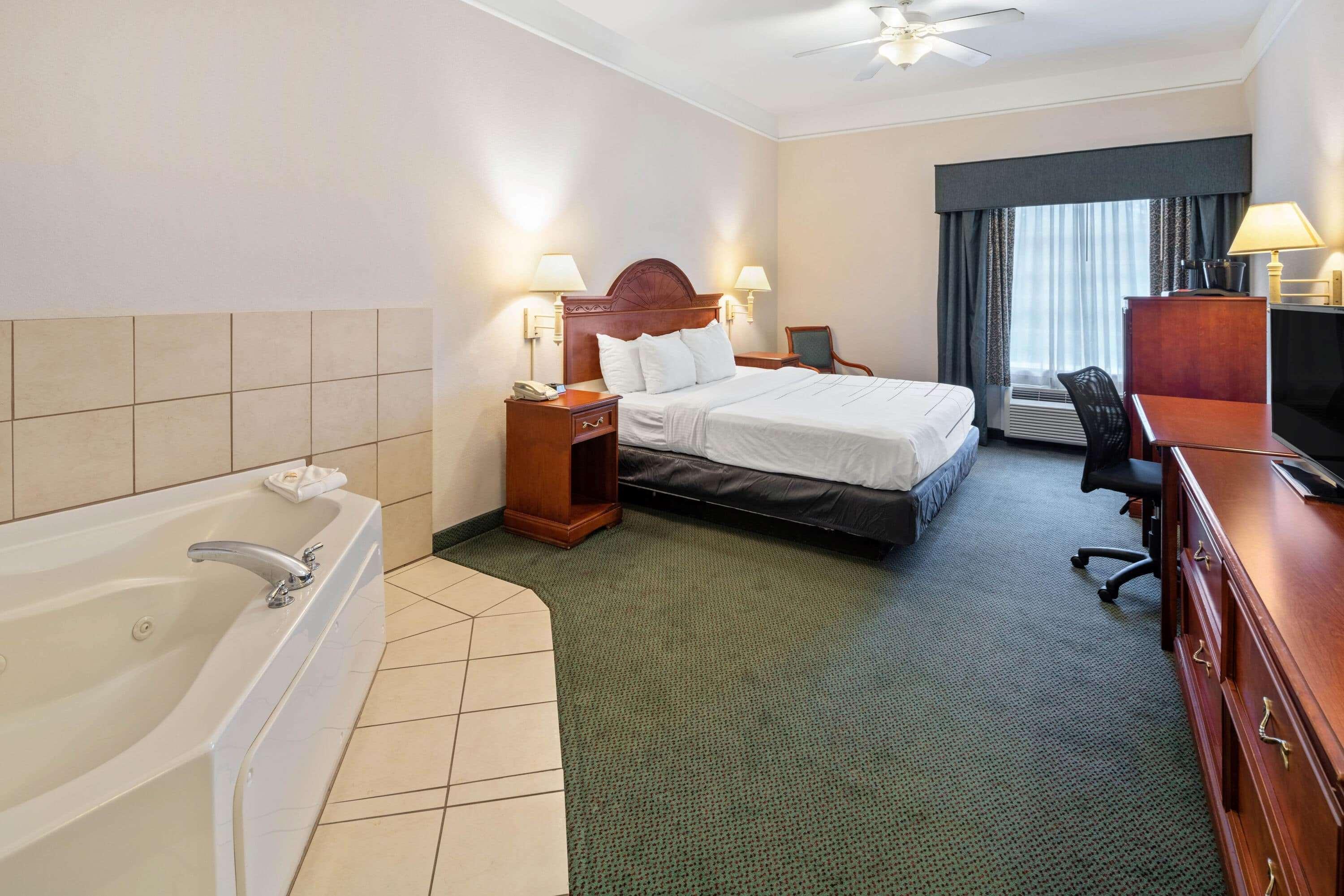 La Quinta Inn And Suites Fort Myers I-75 Exteriör bild