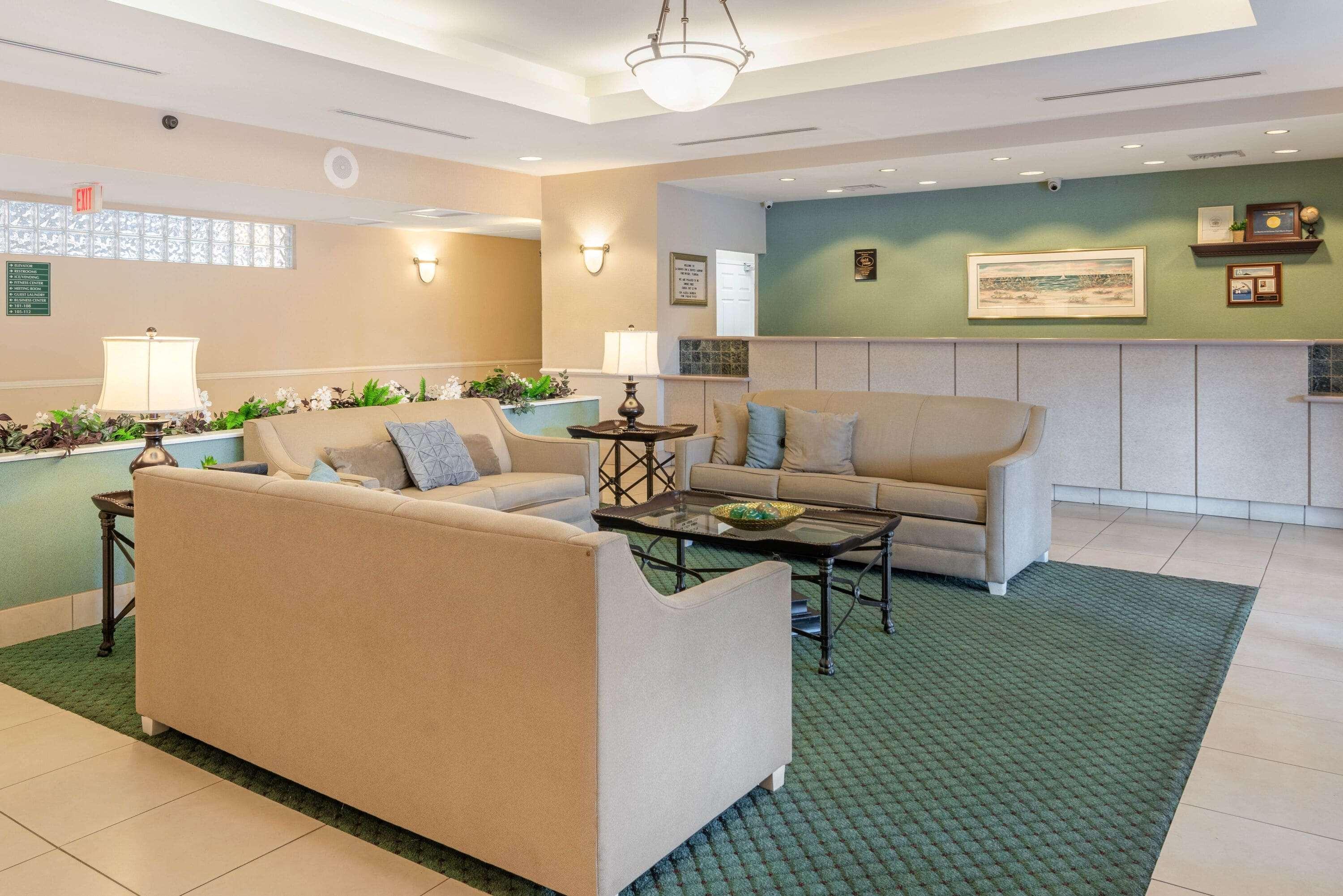 La Quinta Inn And Suites Fort Myers I-75 Exteriör bild