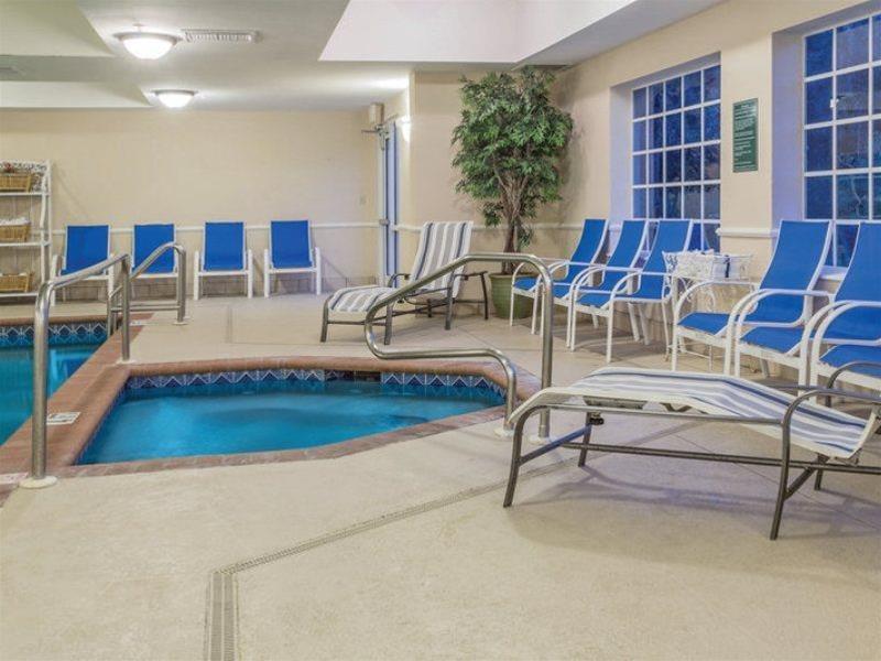La Quinta Inn And Suites Fort Myers I-75 Exteriör bild